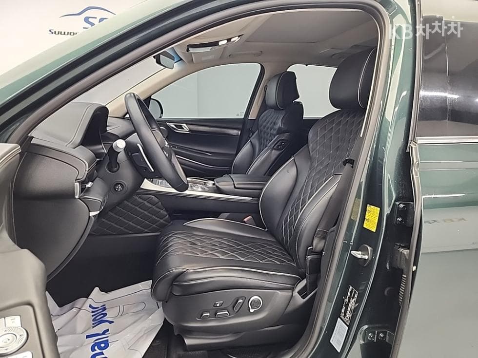 Genesis GV802.5 Turbo Gasoline AWD - 11