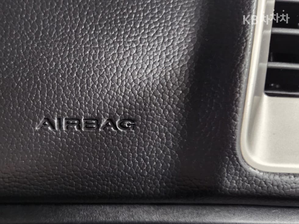 KG Mobility TivoliGasoline VX - 15