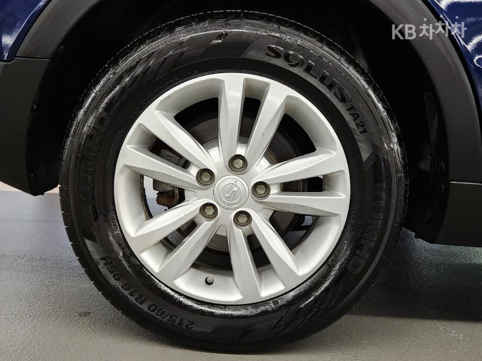 KG Mobility TivoliGasoline VX - 18