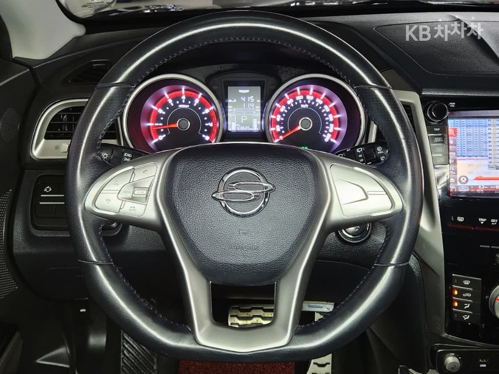 KG Mobility TivoliGasoline VX - 16