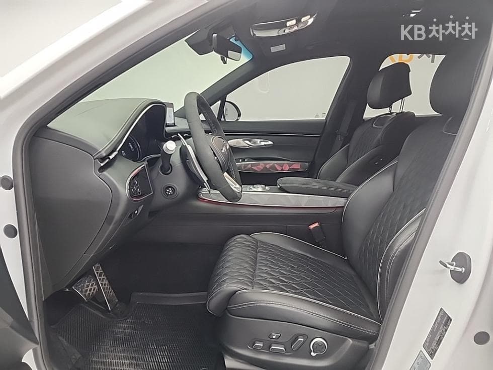 Дженезис GV70Бензин 2.5T 2WD - 11