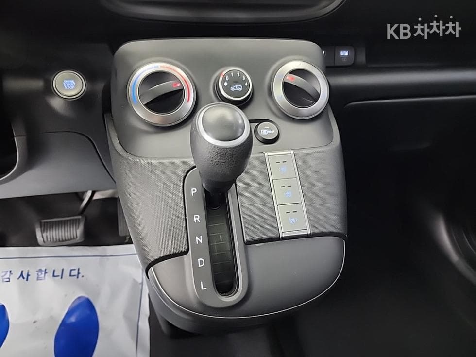 Хюндай Каспър1.0 Турбо Бензин 디 에센셜 Базов - 8