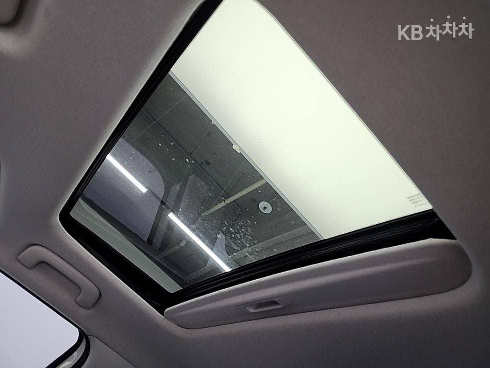 Хюндай Каспър1.0 Турбо Бензин 디 에센셜 Базов - 13