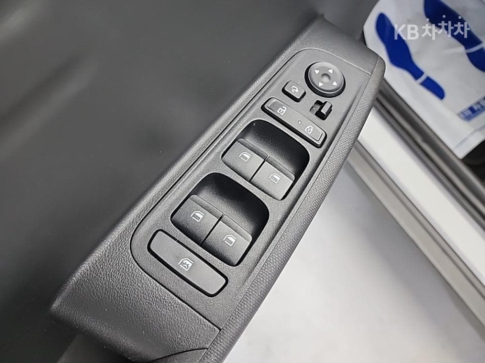 Хюндай Каспър1.0 Турбо Бензин 디 에센셜 Базов - 17