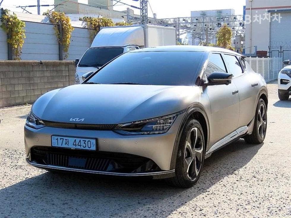 Киа EV6 롱 레Местен지 4x4 어스 - Image 1