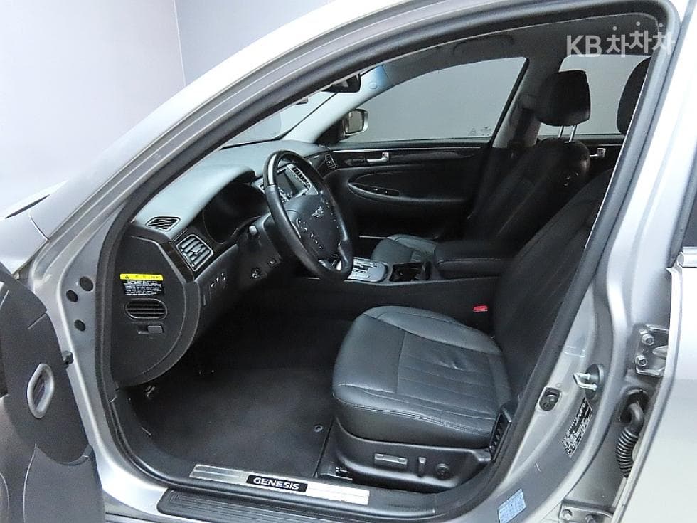 Hyundai GenesisBH330 LUXURY Standard - 10