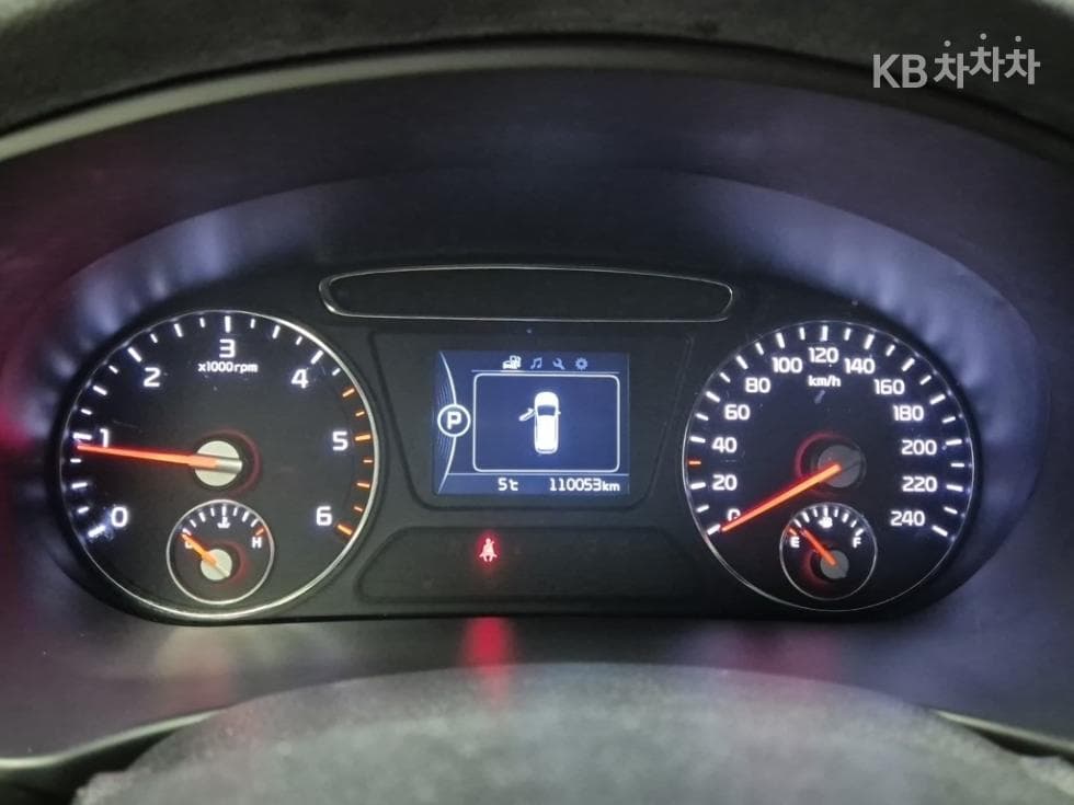 Киа All NewSorentoДизел 2.0 2WD Престиж - 6