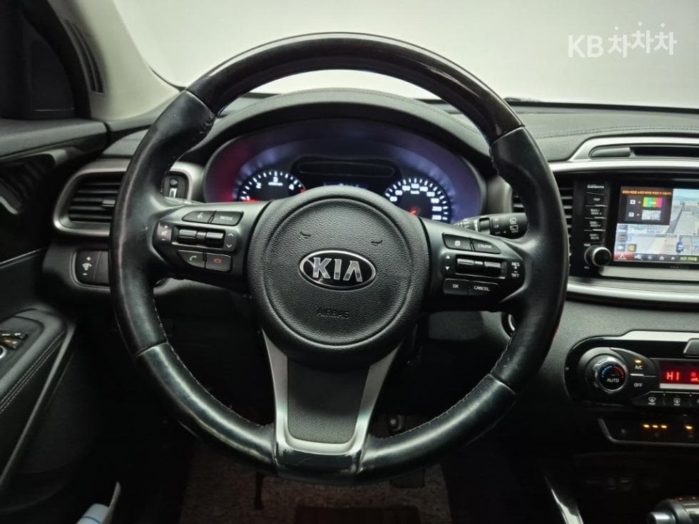 Киа All NewSorentoДизел 2.0 2WD Престиж - 9