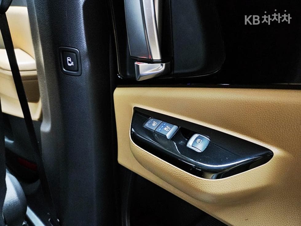 Киа Канивал 4-то поколениеD2.2 9-местен Noblesse - 9