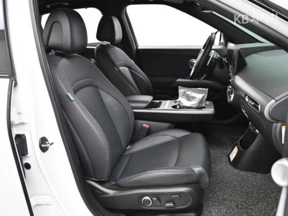 Genesis GV60Standard 2WD Standard - 10