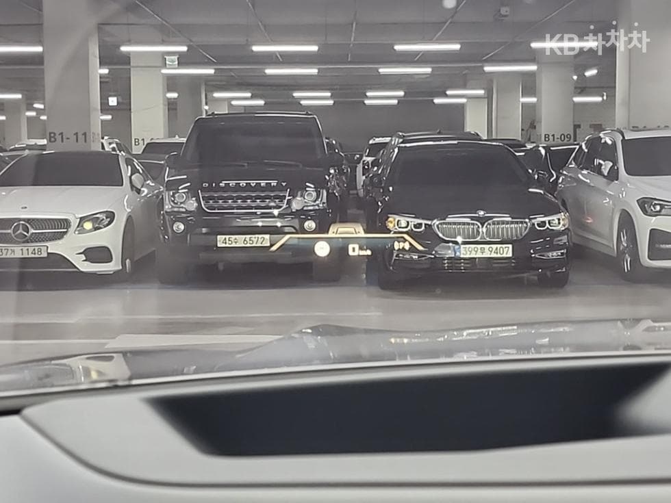 BMW X6(G06)M60i xDrive Standard - 18