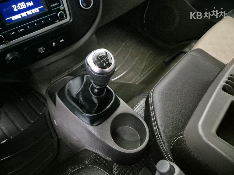 Хюндай Porter 2LPG Ръчна식Wing Body Удължено междуосие Super Cab Стил - 7