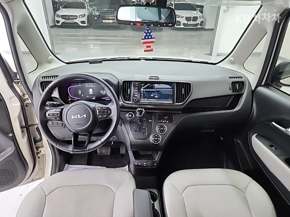 Kia The New (facelift) Kia Ray (van)1.0 Gasoline Signature - 7