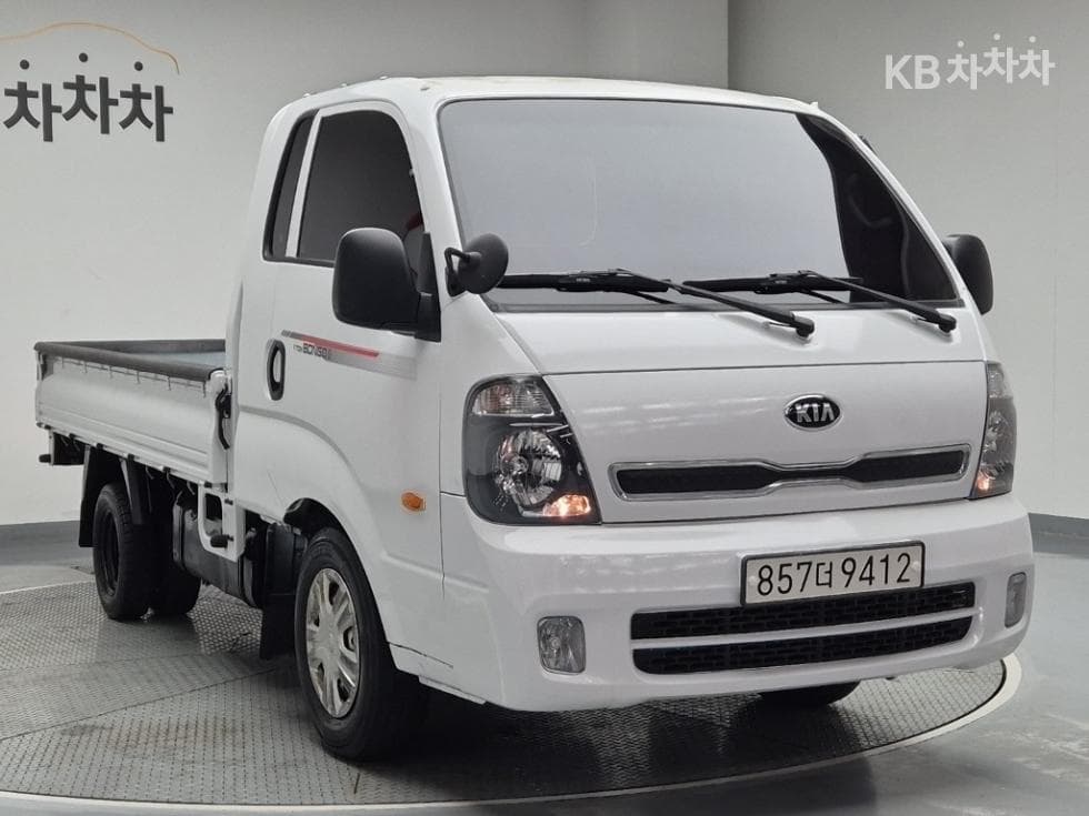 Киа Бонго 3 (лек)1 тон Удължено междуосие Королевска кабина CRDi Лукс - 4