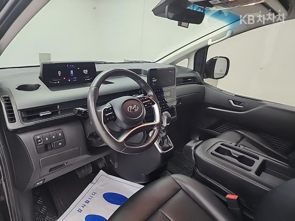 Hyundai Staria Cargo2.2 Cargo 3 Modern - 7