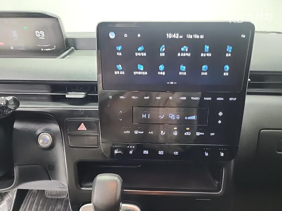 Hyundai Staria Cargo2.2 Cargo 3 Modern - 10