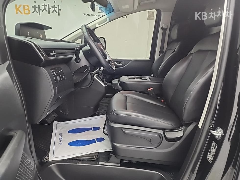 Hyundai Staria Cargo2.2 Cargo 3 Modern - 11