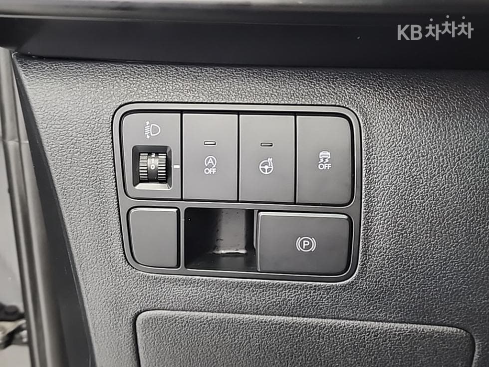 Hyundai Staria Cargo2.2 Cargo 3 Modern - 15