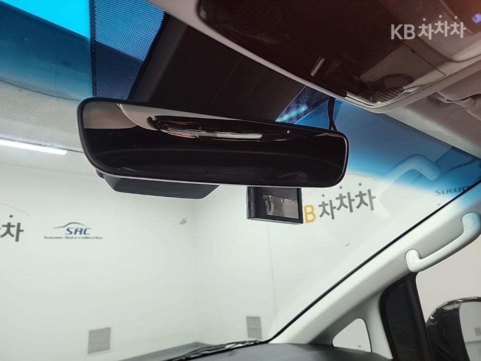 Hyundai Staria Cargo2.2 Cargo 3 Modern - 16