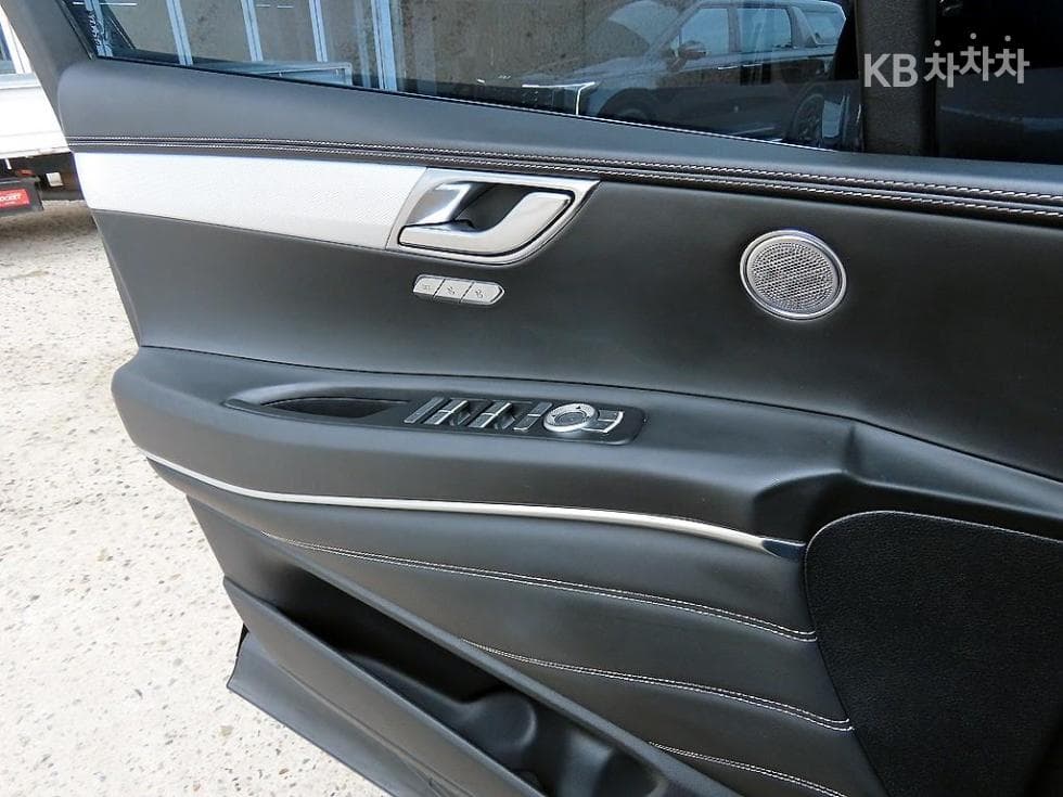 Дженезис GV802.5 Турбо Бензин AWD - 11