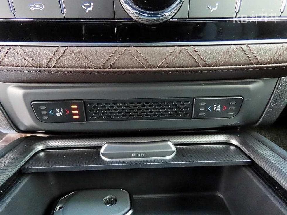 КейДжи Мобилити All New Rexton2.2 4x4 더 블랙 - 15