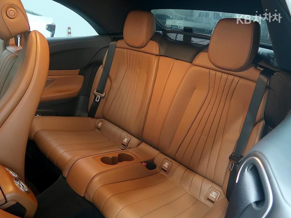 Mercedes-Benz E-Клас (W213)E450 4MATIC Carbriolet Стандартен - 12