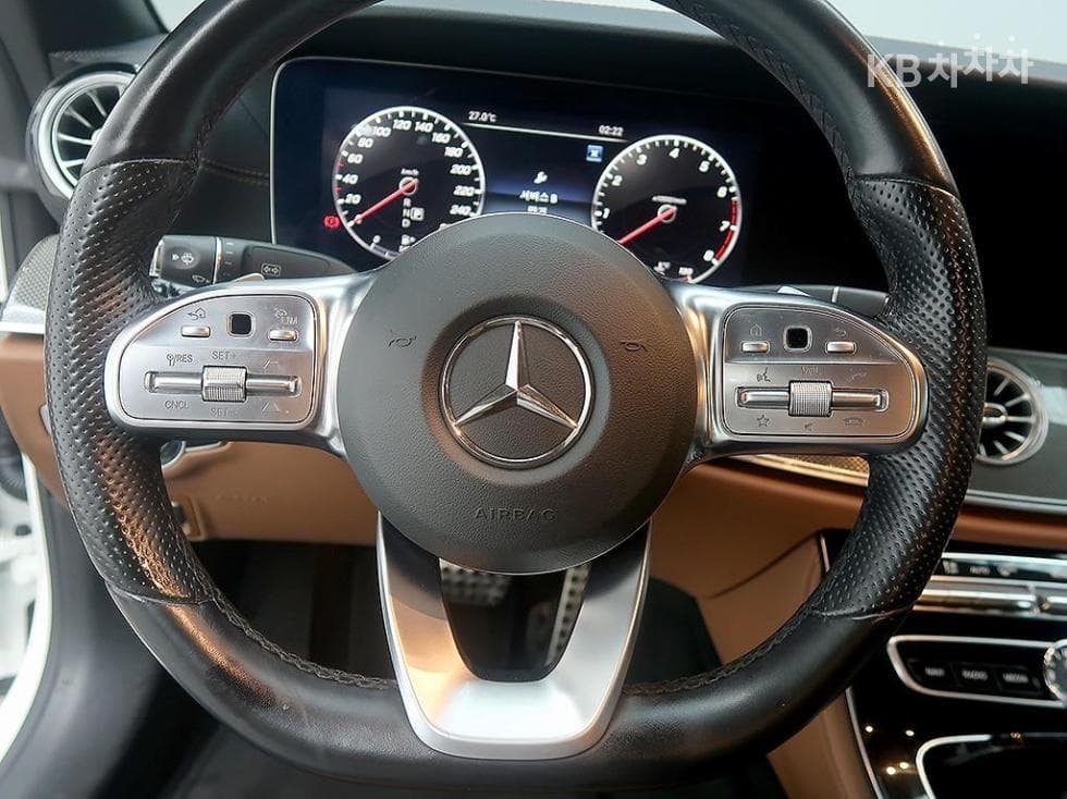 Mercedes-Benz E-Клас (W213)E450 4MATIC Carbriolet Стандартен - 13