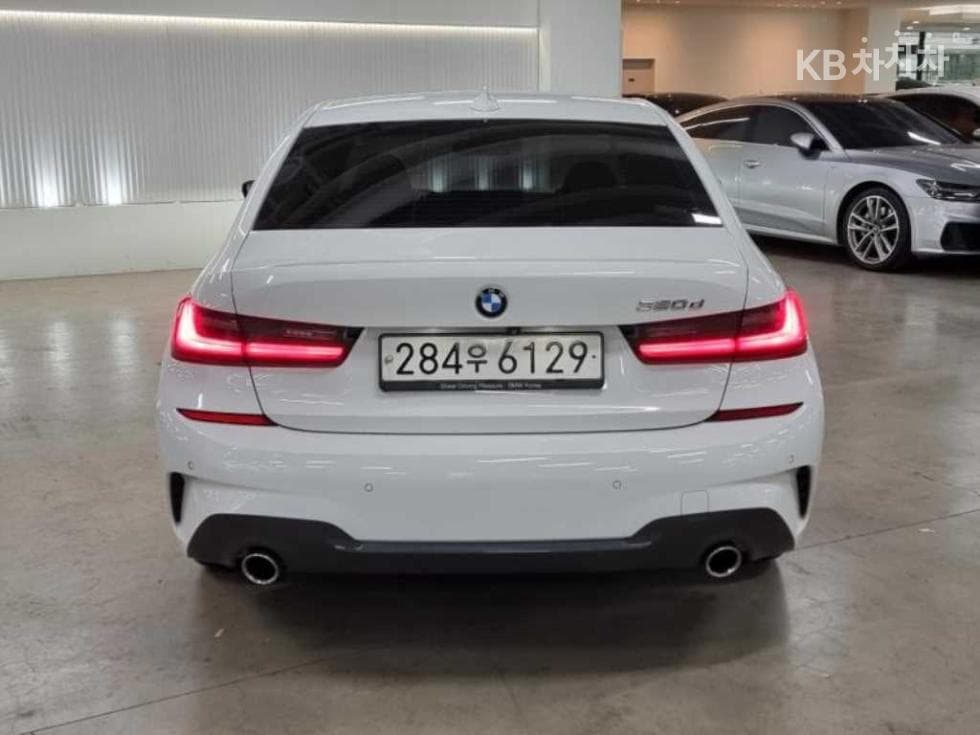 BMW 3 Series (G20)320d M Sport Package - 4