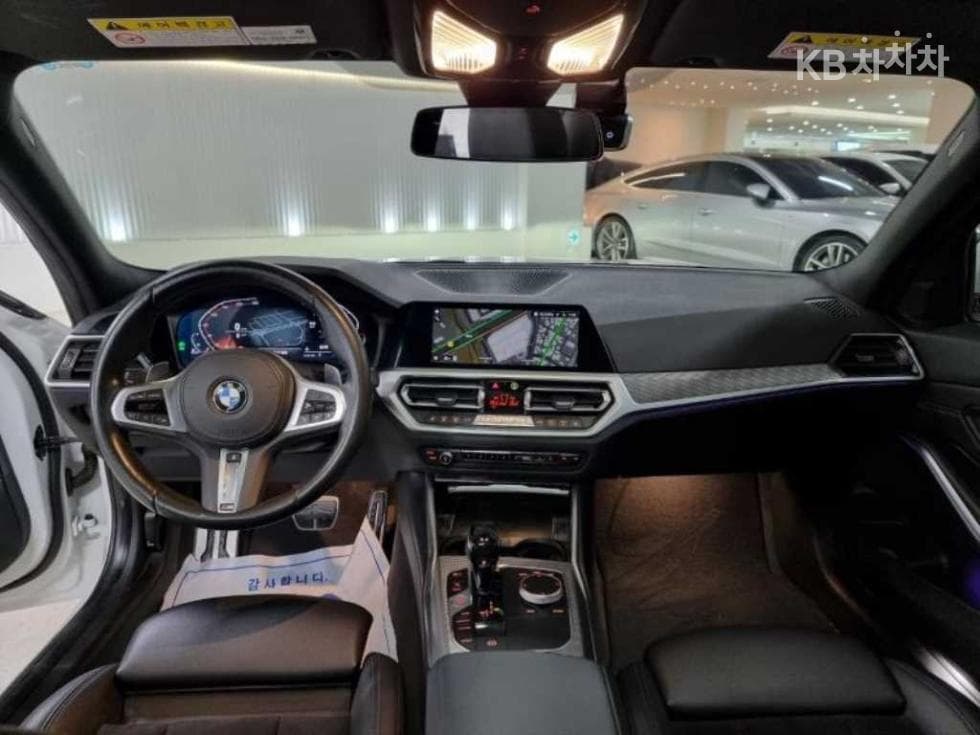 BMW 3 Series (G20)320d M Sport Package - 8