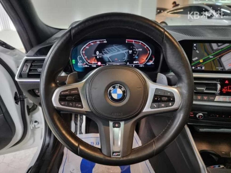 BMW 3 Series (G20)320d M Sport Package - 11