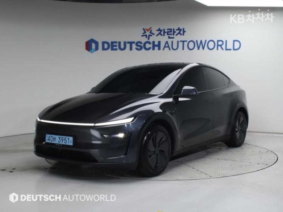 테슬라 Model Y RWD Стандартен - Image 1