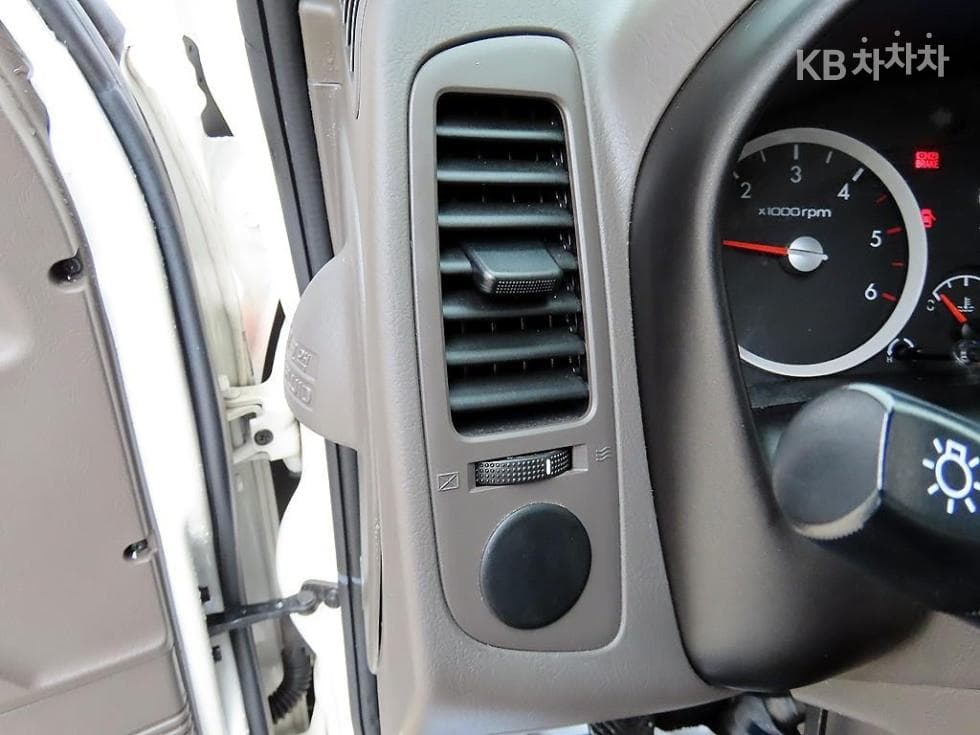 Хюндай Porter 2Удължено междуосие Super Cab Wing Body Ръчна식 Смарт - 13