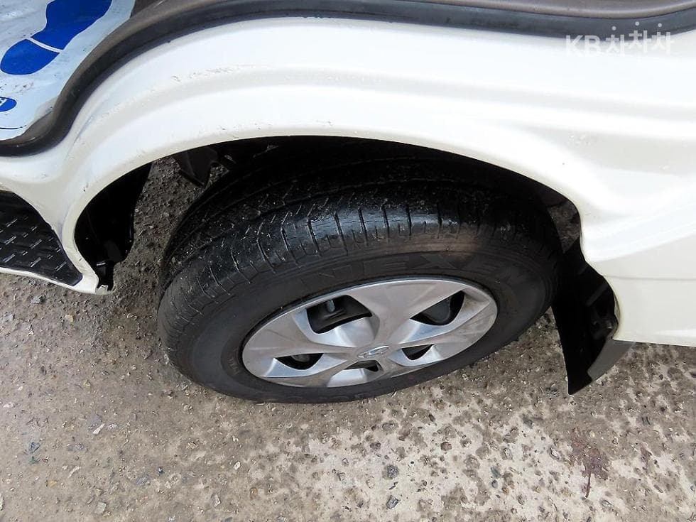 Хюндай Porter 2Удължено междуосие Super Cab Wing Body Ръчна식 Смарт - 19