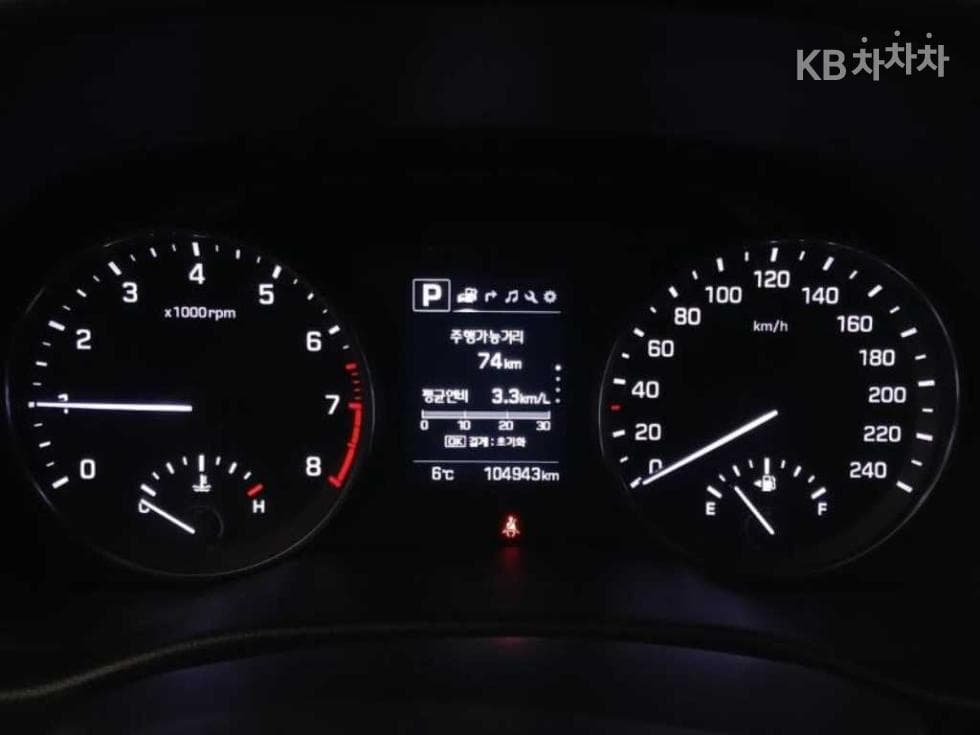 Hyundai Avante (Elantra)AD1.6 GDi Value Plus - 13