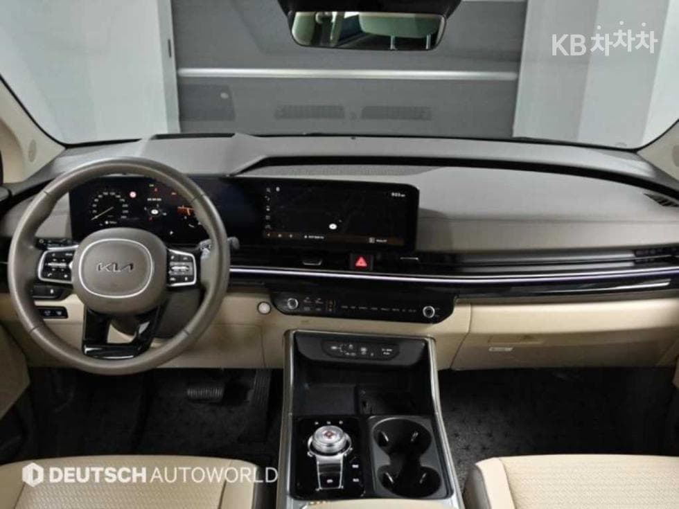 Киа The New (фейслифт) Канивал 4-то поколениеD2.2 9-местен Signature - 7