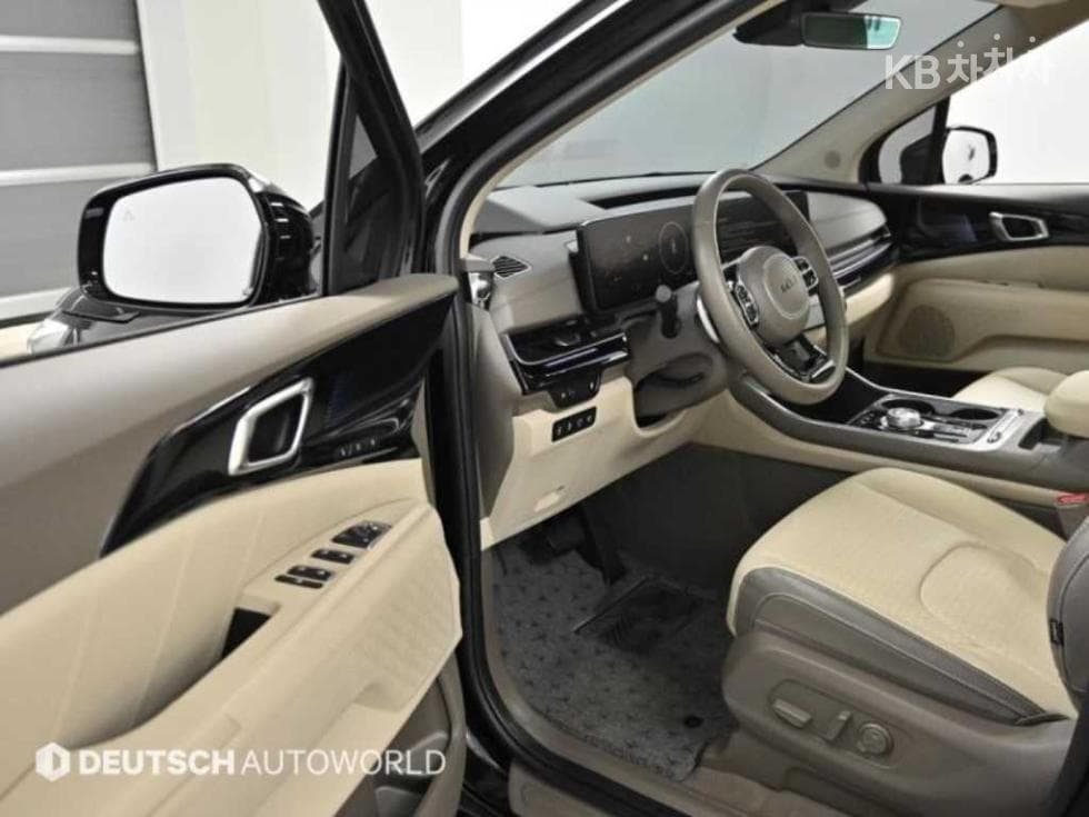Киа The New (фейслифт) Канивал 4-то поколениеD2.2 9-местен Signature - 11