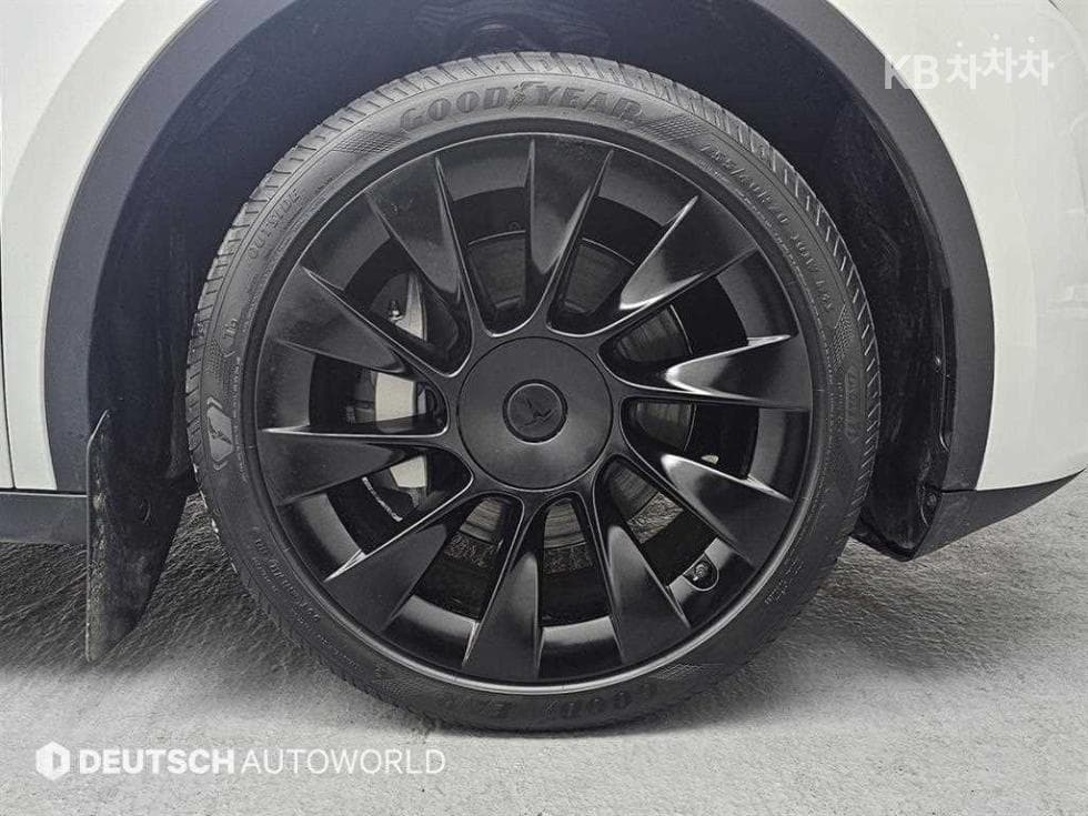 테슬라 Model YLong Range - 5