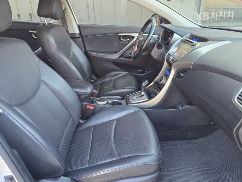 Хюндай Avante (Elantra)MDM16 GDI 에비Нов - 19