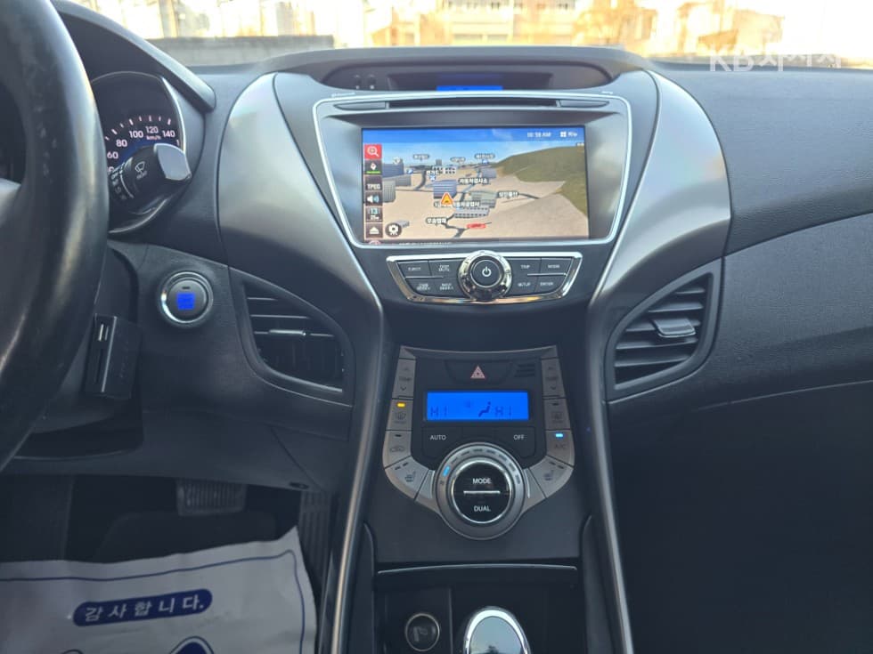 Хюндай Avante (Elantra)MDM16 GDI 에비Нов - 17