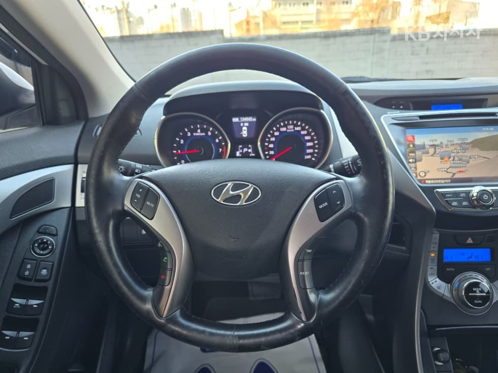 Хюндай Avante (Elantra)MDM16 GDI 에비Нов - 6