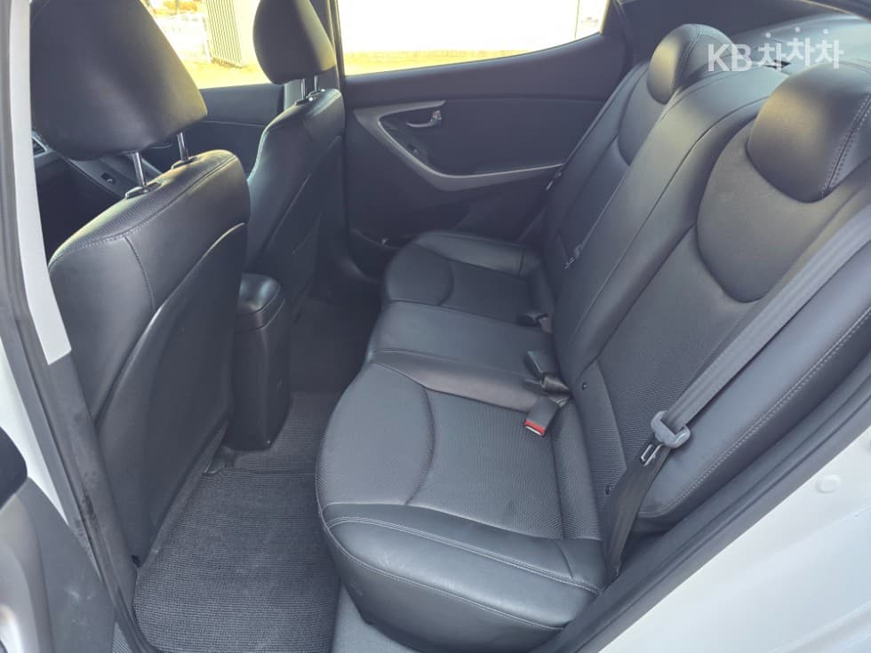 Хюндай Avante (Elantra)MDM16 GDI 에비Нов - 8