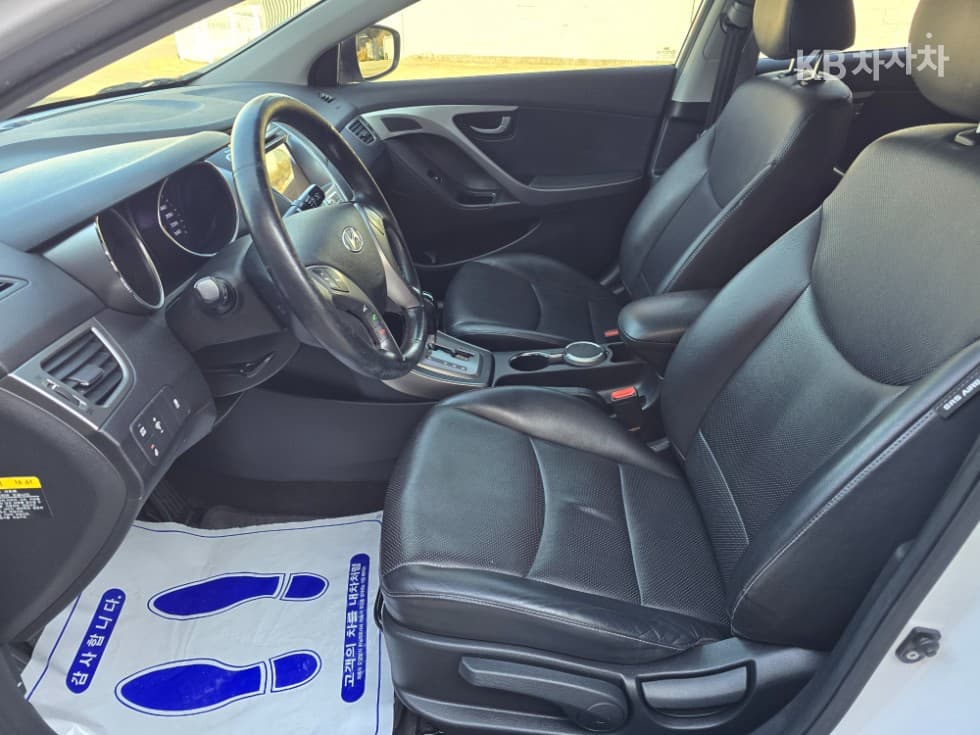 Хюндай Avante (Elantra)MDM16 GDI 에비Нов - 12