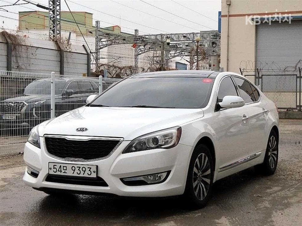 Kia 더 Prestige K7 2.4 GDI Luxury - Image 1