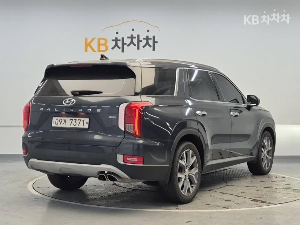 Hyundai Palisade2.2 Diesel 7-seater (Limousine) AWD Prestige - 3