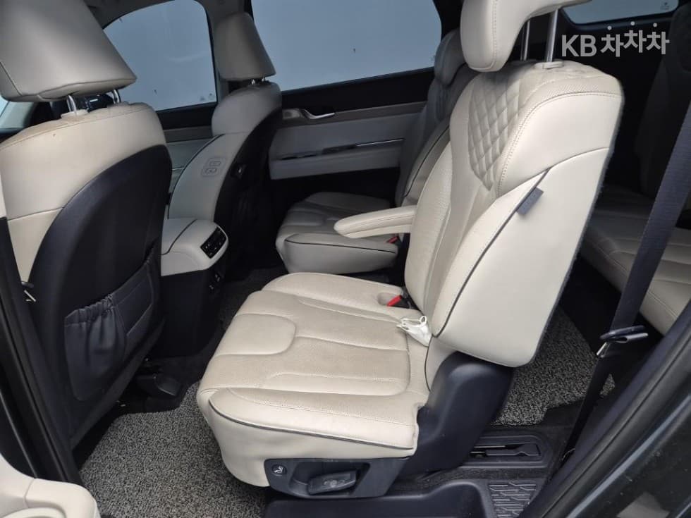 Hyundai Palisade2.2 Diesel 7-seater (Limousine) AWD Prestige - 12