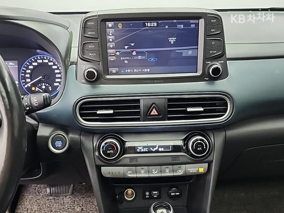 Хюндай Kona1.6 Турбо 4x4 Premium - 10