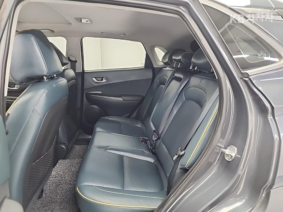 Хюндай Kona1.6 Турбо 4x4 Premium - 12