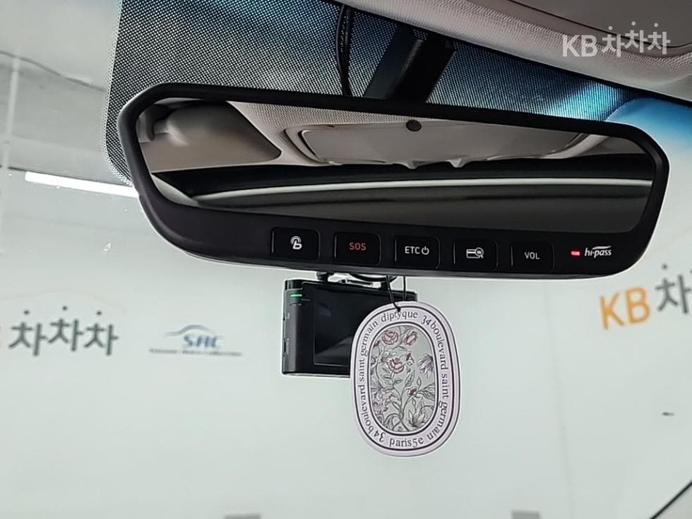 Хюндай Kona1.6 Турбо 4x4 Premium - 16