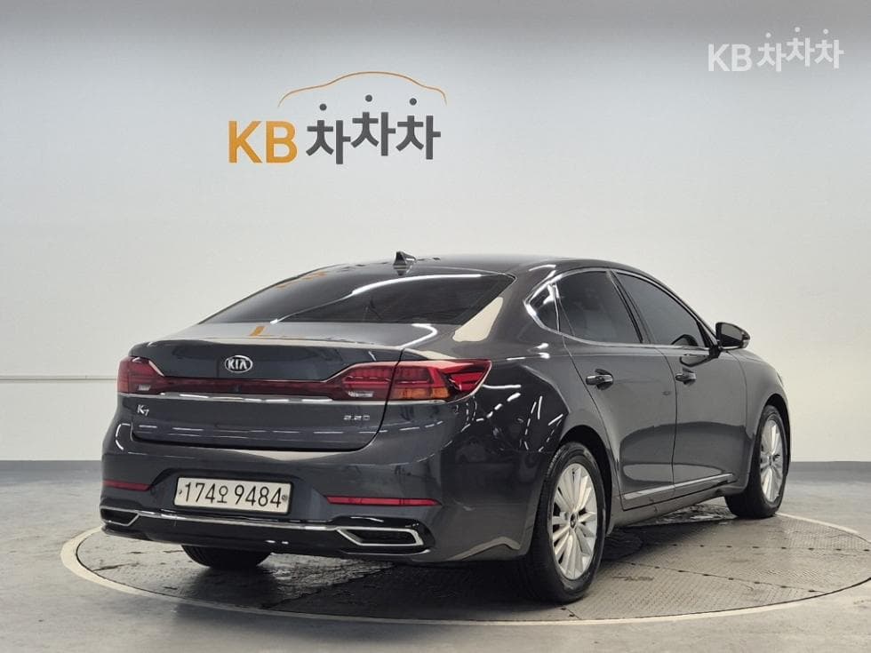 Kia K7 Premiere2.2 Diesel Prestige - 3