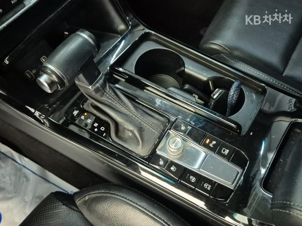 Kia K7 Premiere2.2 Diesel Prestige - 8